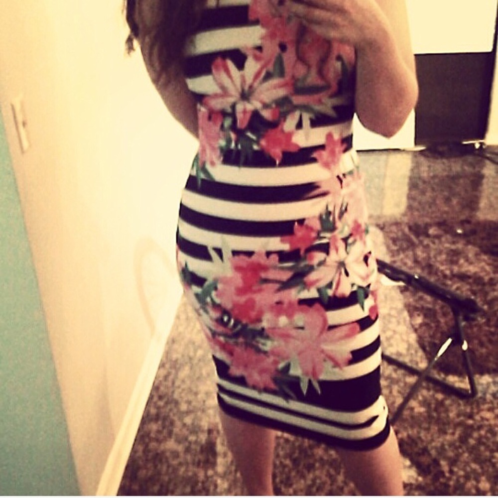 Floral Dress ❗️ Vince Camuto